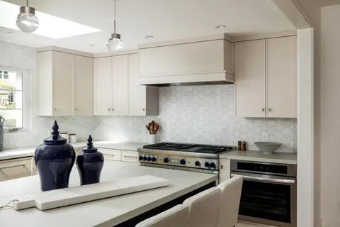 $5,495,000 | 526 Pinecrest Drive, Los Altos, CA 94024