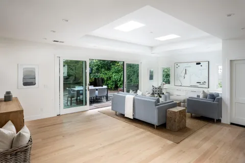 $5,495,000 | 526 Pinecrest Drive, Los Altos, CA 94024