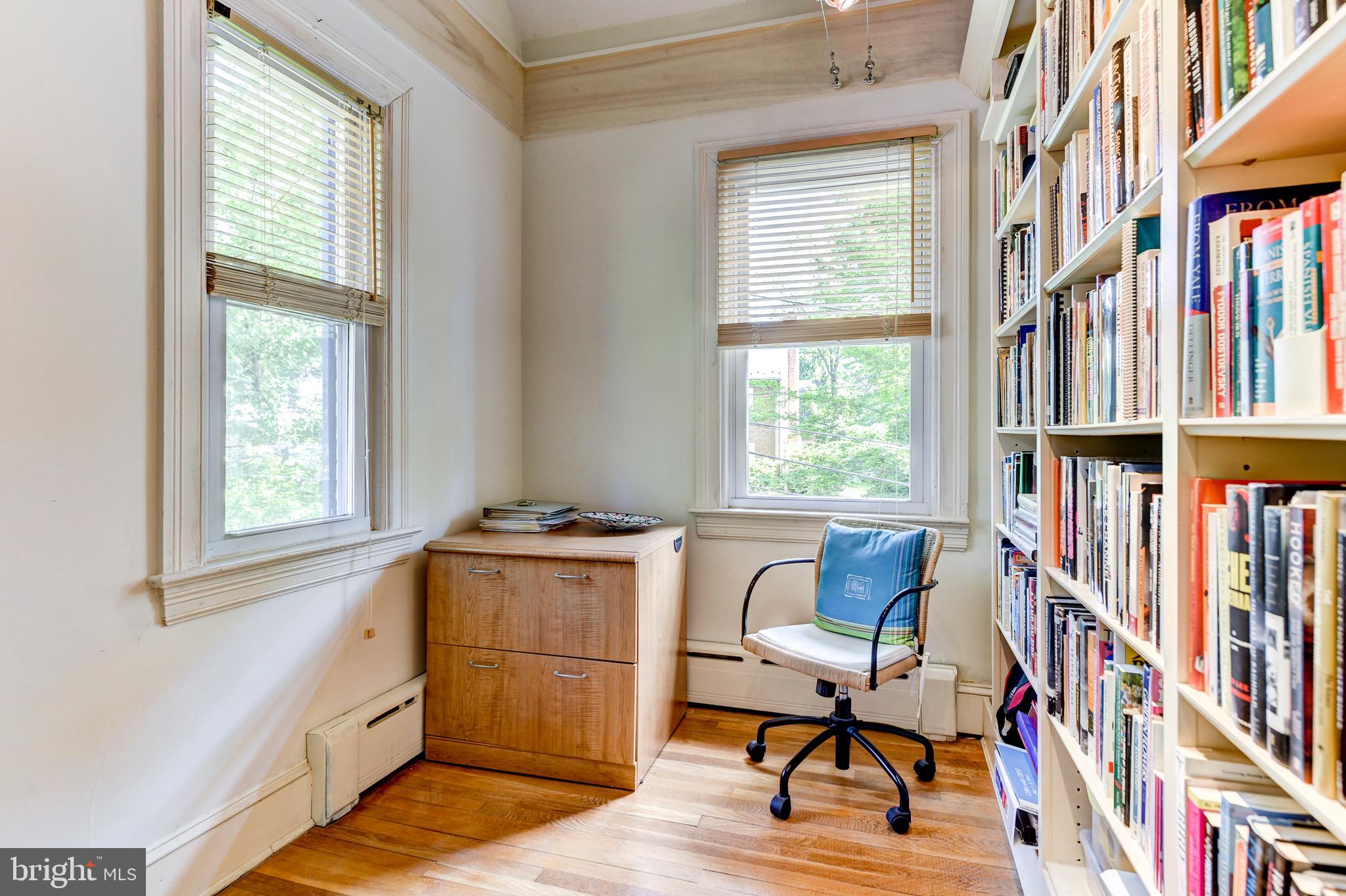 15 Sunnyside Road Silver Spring, MD 20910 - Photo 24 of 38 Library/Nursery
