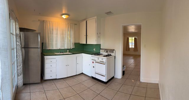 $1,600 | 840 North Indian Canyon Drive, Unit C, Palm Springs, CA 92262