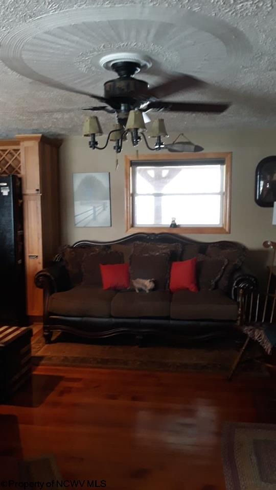 513 Valley Falls Road Fairmont, WV 26554 - Photo 12 of 18 Gallery Image 12