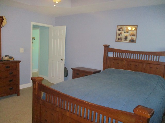 116 Nealys Way Haddock, GA 31033 - Photo 15 of 20 a view of a hallway