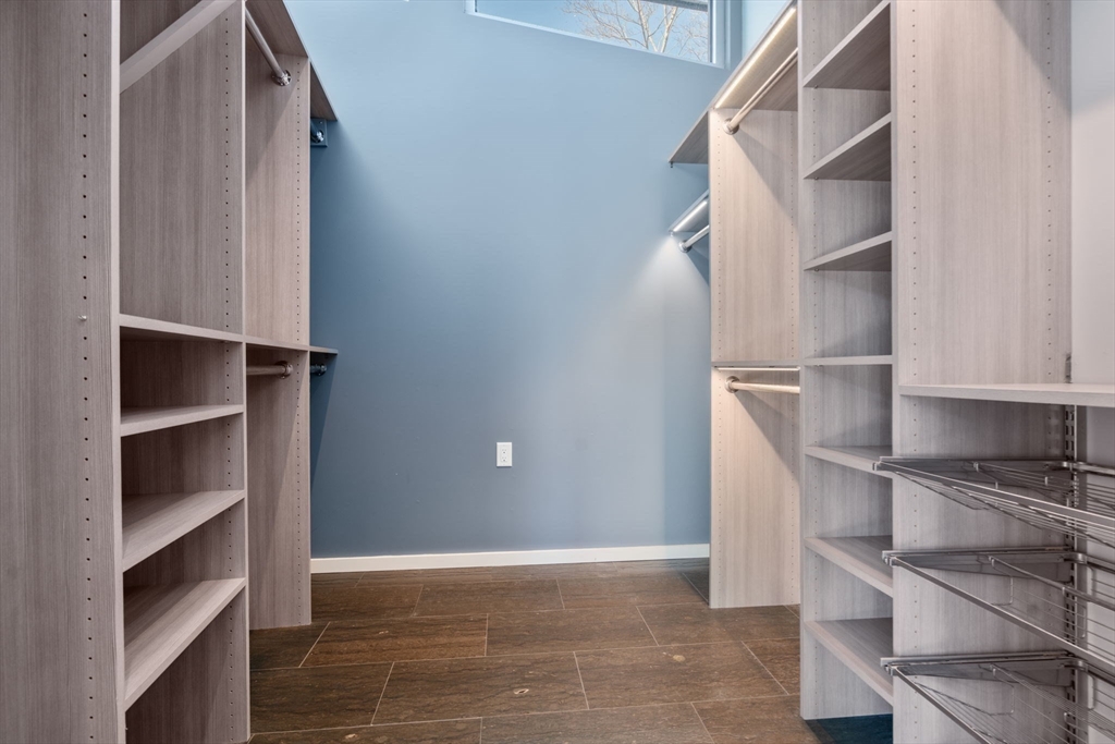 482 Glen Road Weston, MA 02493 - Photo 25 of 42 Gallery Image 25