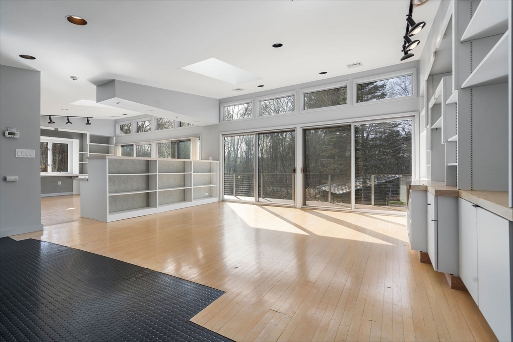 482 Glen Road Weston, MA 02493 - Photo 34 of 42 Gallery Image 34