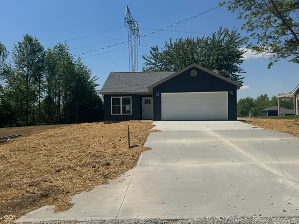 $277,500 | 1428 North Mohican Trail, Greensburg, IN 47240