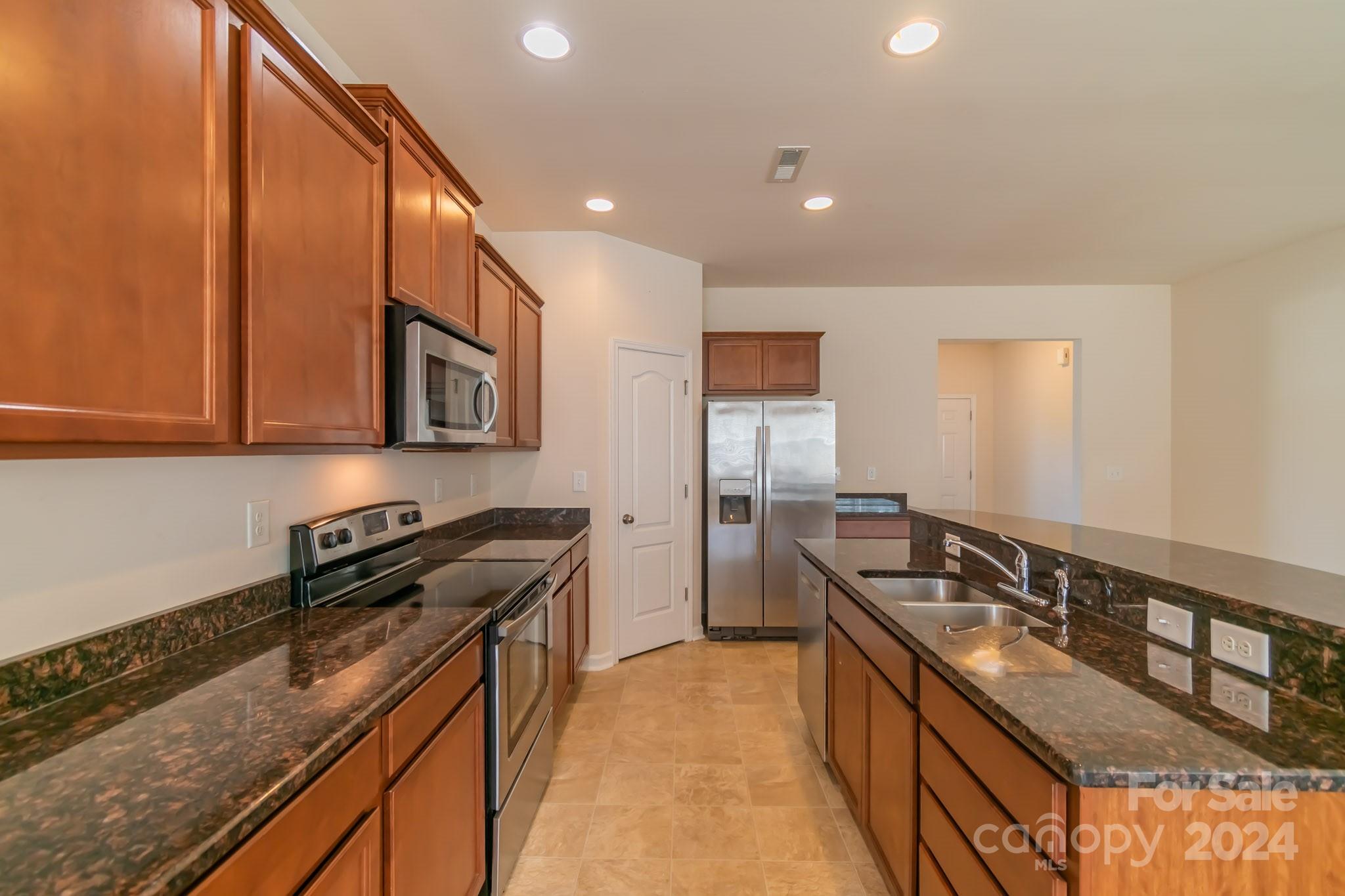 9807 Paper Tree Road Charlotte, NC 28227 - Photo 9 of 31 Gallery Image 9