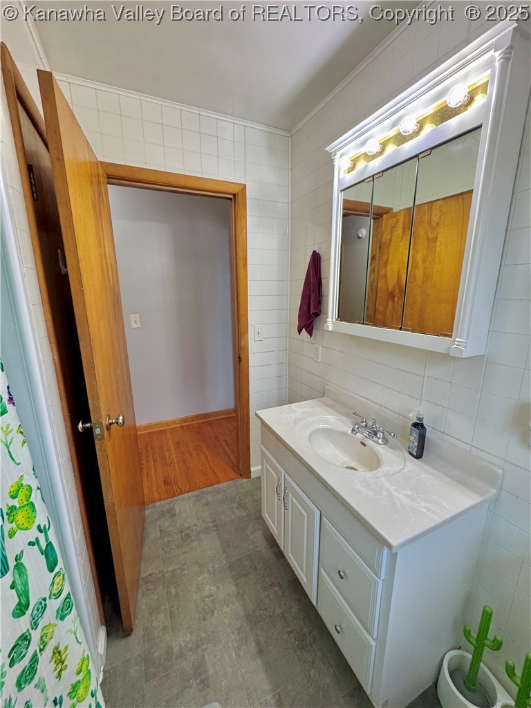 1680 Sandhill Road Point Pleasant, WV 25550 - Photo 32 of 48 Gallery Image 32