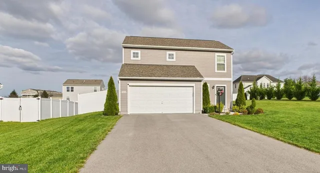 $339,900 | 5434 Sutherland Court, Chambersburg, PA 17202