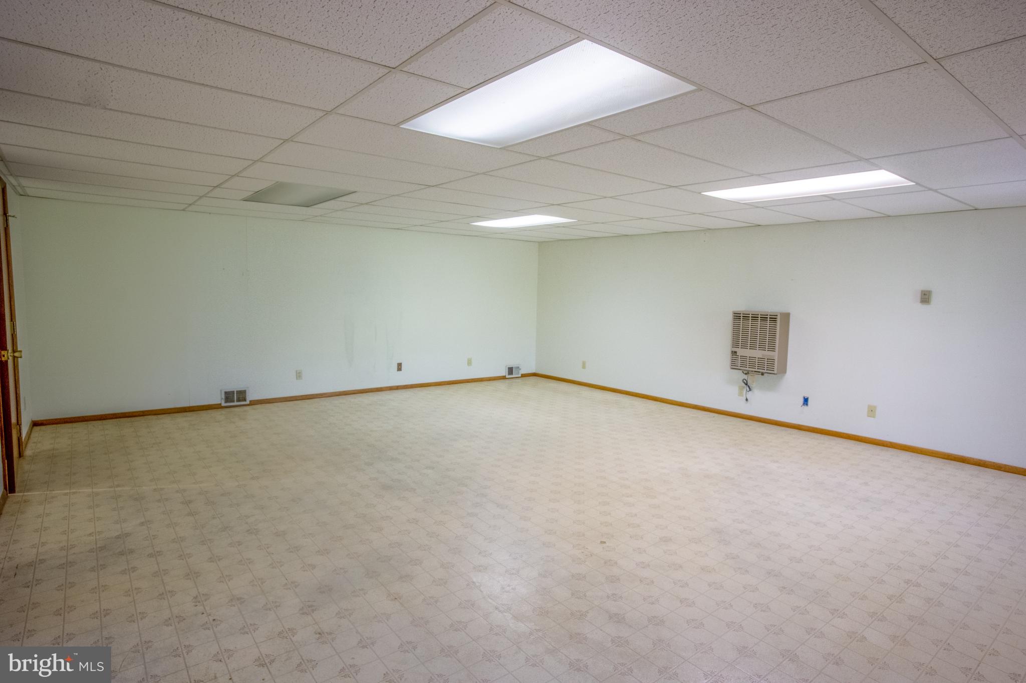 132 Union Church Road Elkton, MD 21921 - Photo 15 of 41 an empty room with a projector
