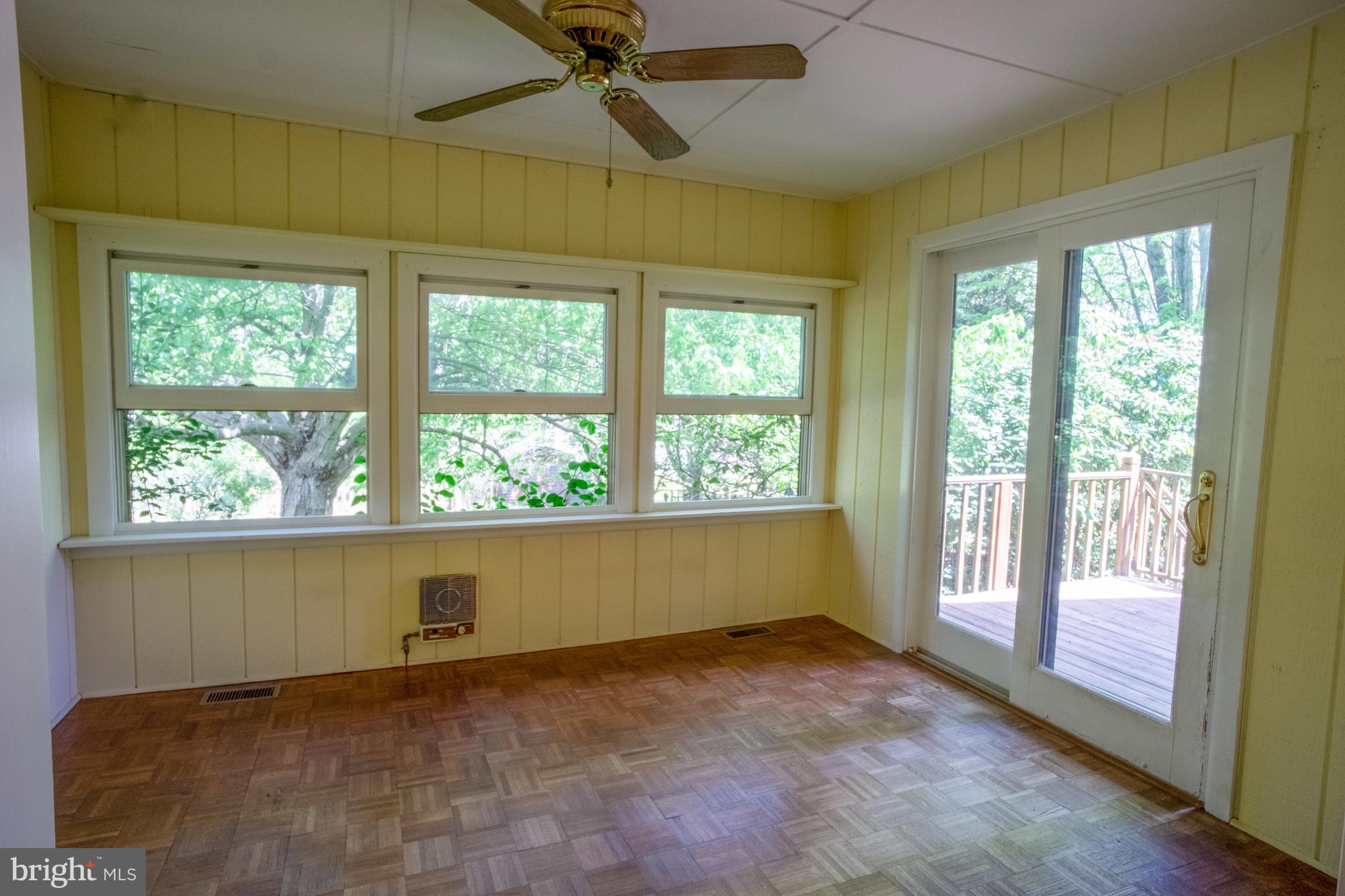 132 Union Church Road Elkton, MD 21921 - Photo 8 of 41 an empty room with windows