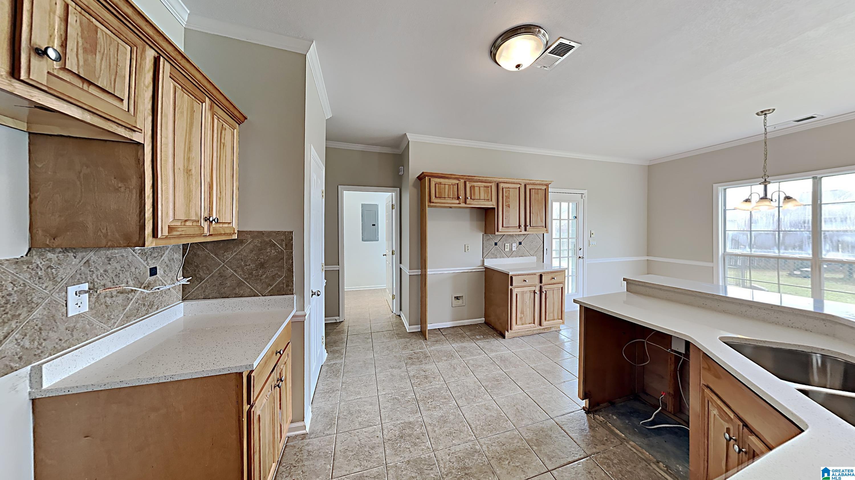 200 Heather Ridge Circle Pelham, AL 35124 - Photo 7 of 18
