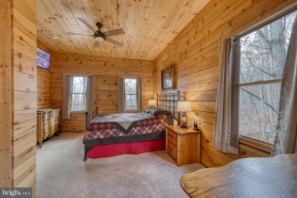 $690,000 | 131 Upper Spgs Lane, Woodstock, VA 22664