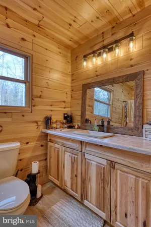 $690,000 | 131 Upper Spgs Lane, Woodstock, VA 22664