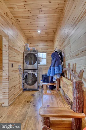 $690,000 | 131 Upper Spgs Lane, Woodstock, VA 22664