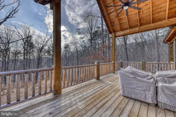 $690,000 | 131 Upper Spgs Lane, Woodstock, VA 22664
