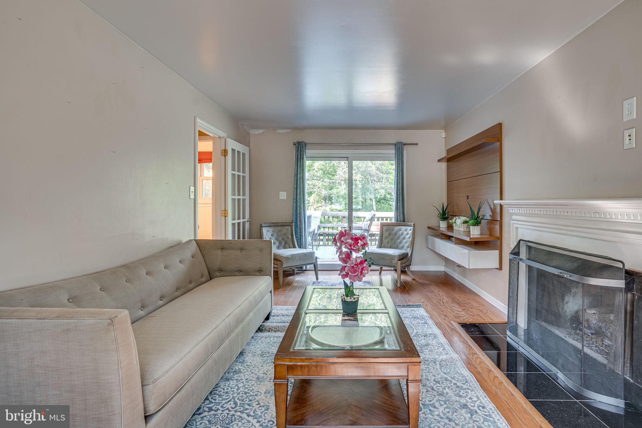 2412 Rosedown Drive Reston, VA 20191 - Photo 16 of 39