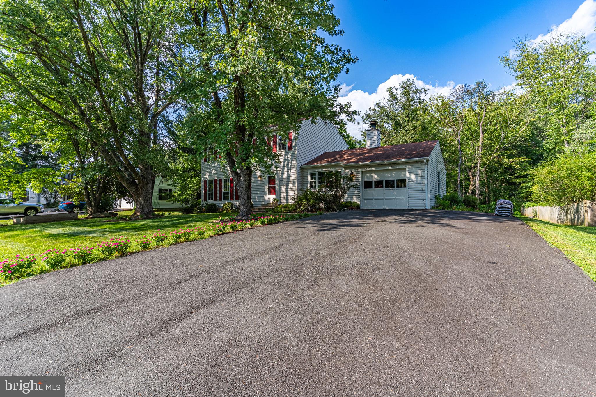 2412 Rosedown Drive Reston, VA 20191 - Photo 34 of 39