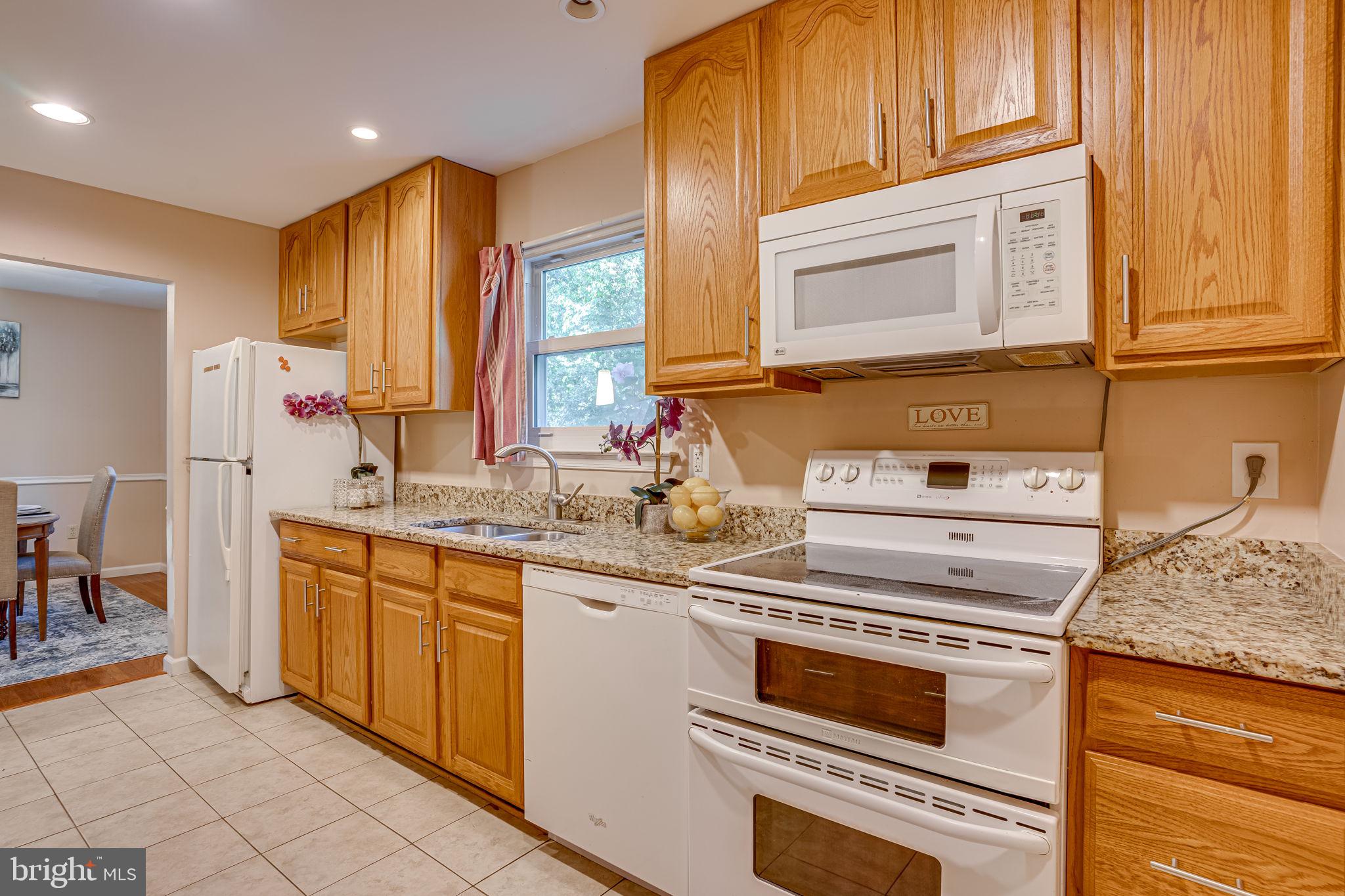 2412 Rosedown Drive Reston, VA 20191 - Photo 9 of 39