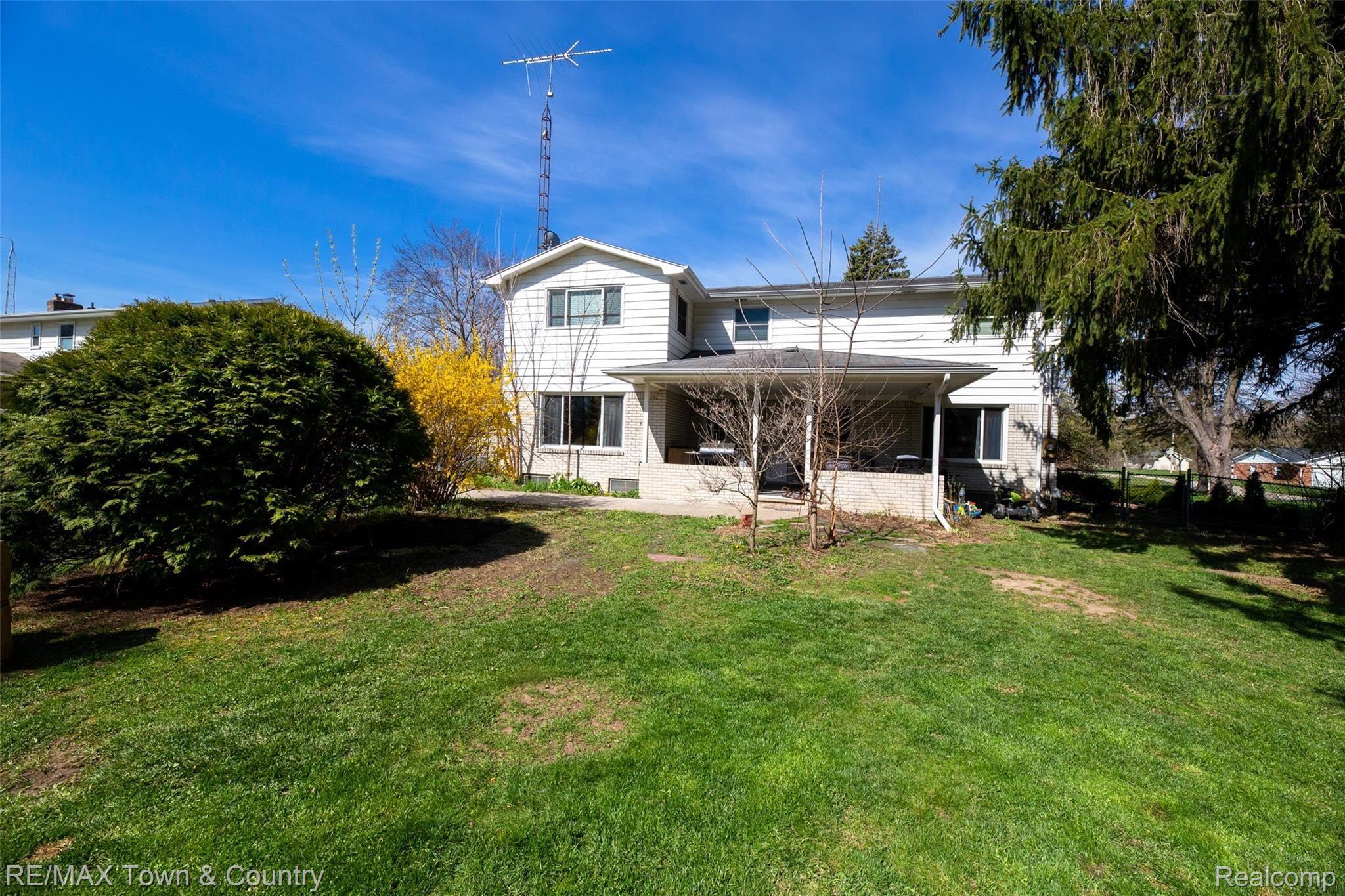 1379 Kennebec Road Grand Blanc, MI 48439 - Photo 50 of 52 51.jpg