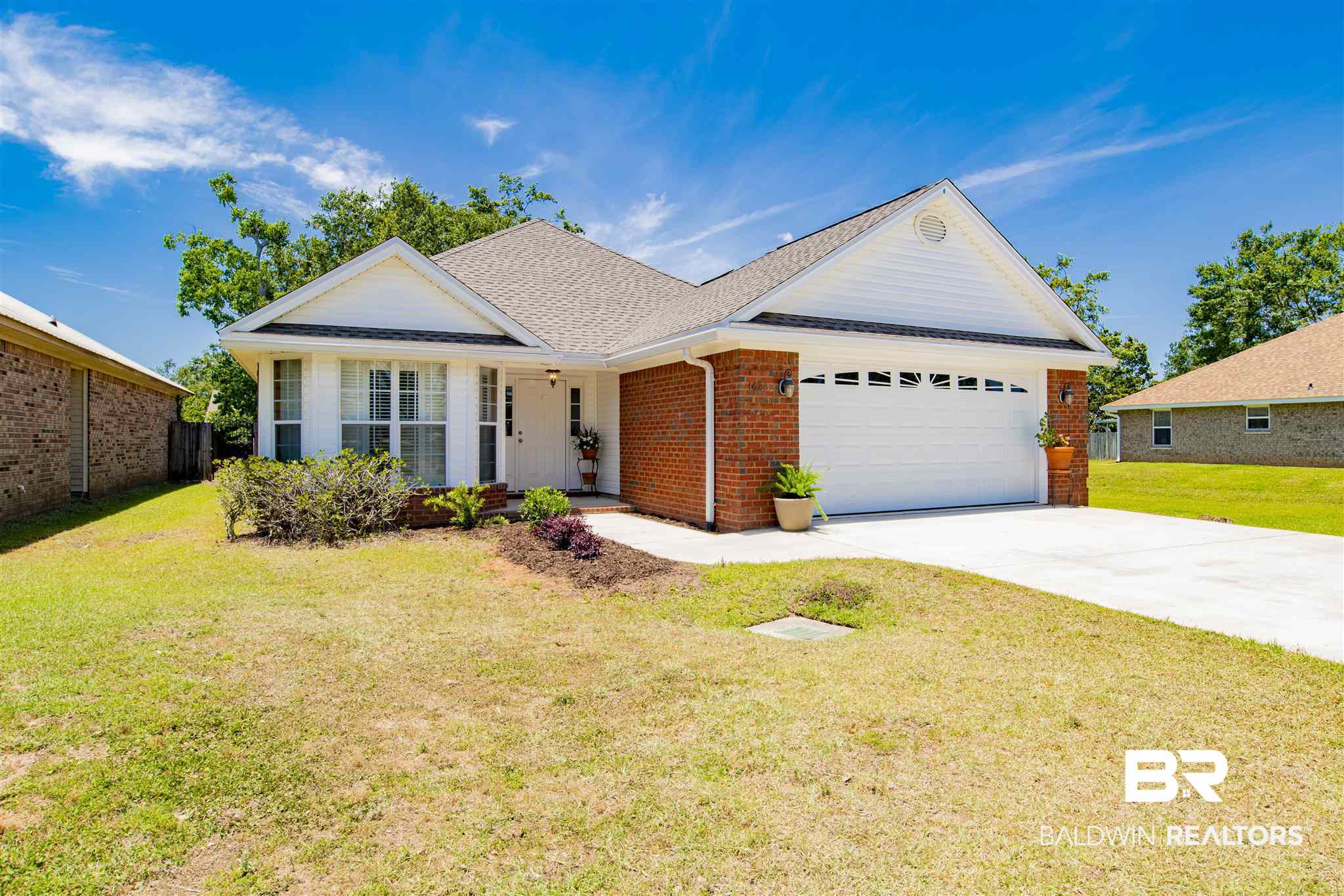 1621 Woodbridge Circle East Foley, AL 36535 - Photo 2 of 27