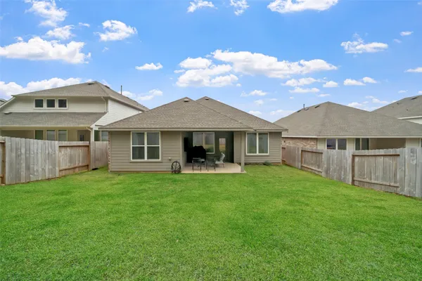 $2,500 | 1045 Dancing Feather Street, Montgomery, TX 77316