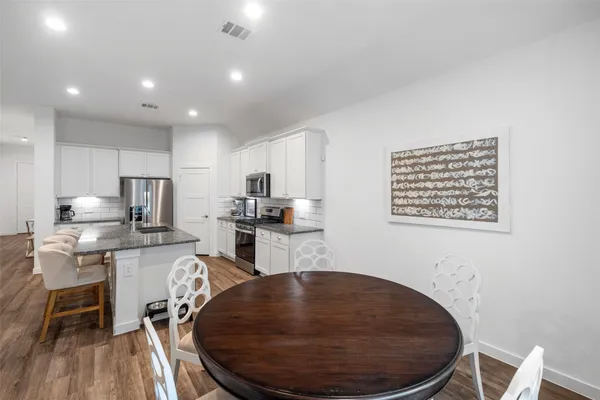 $2,500 | 1045 Dancing Feather Street, Montgomery, TX 77316