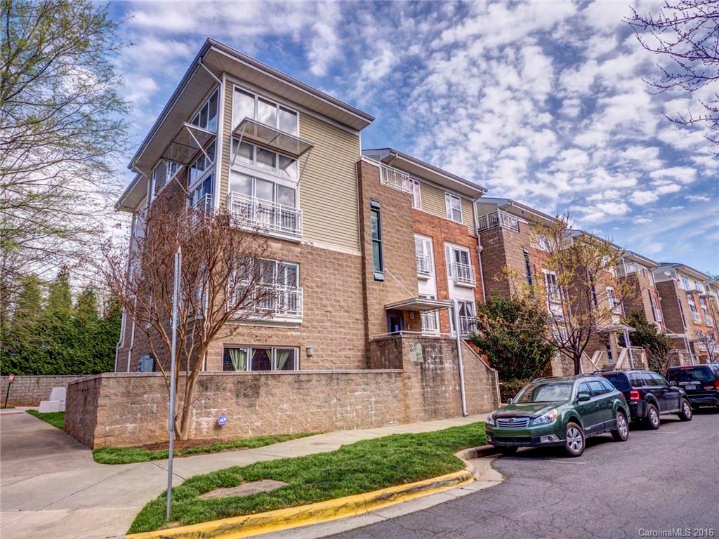 609 Raphael Place, Unit 609 Charlotte, NC 28205 - Photo 1 of 22