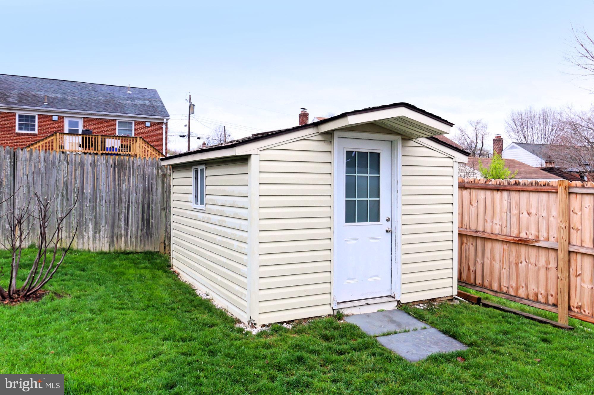 5906 Craig Street Springfield, VA 22150 - Photo 40 of 54 Storage shed