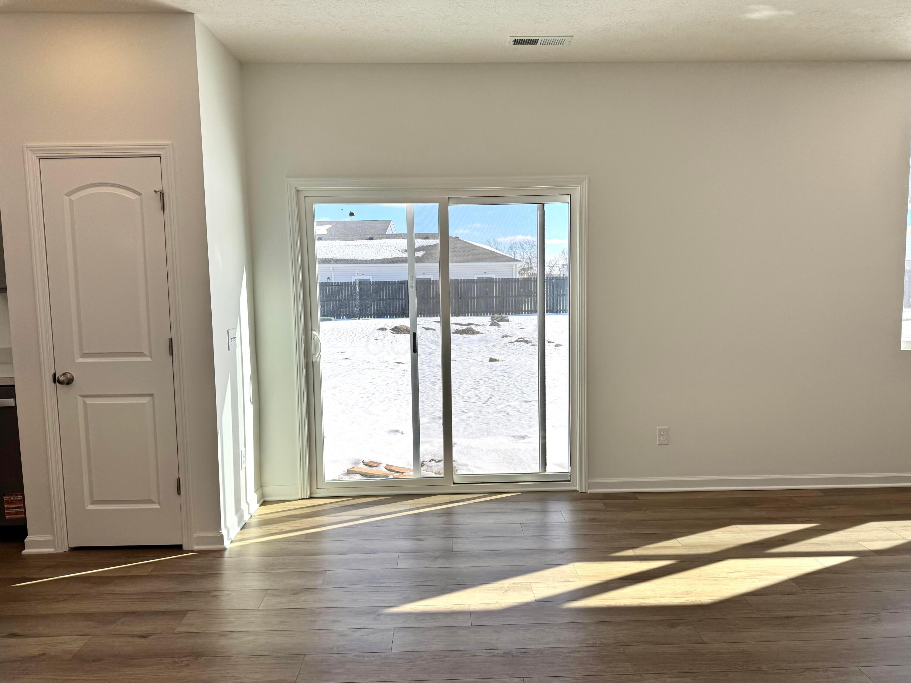 296 Rye Street, Unit LOT 48 Galloway, OH 43119 - Photo 6 of 53 Eating Space