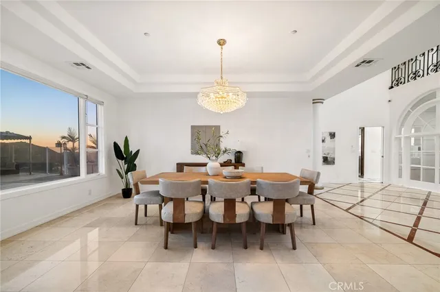 $3,410,000 | 759 Foxkirk Road, Glendale, CA 91206