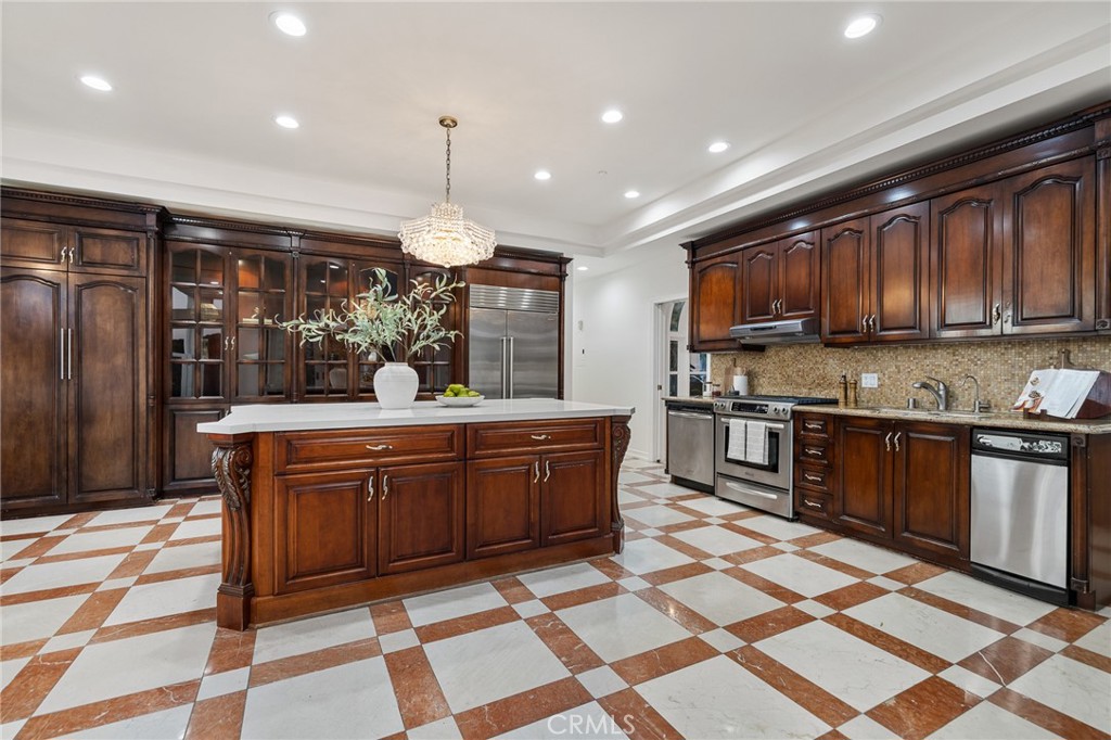 759 Foxkirk Road Glendale, CA 91206 - Photo 17 of 34