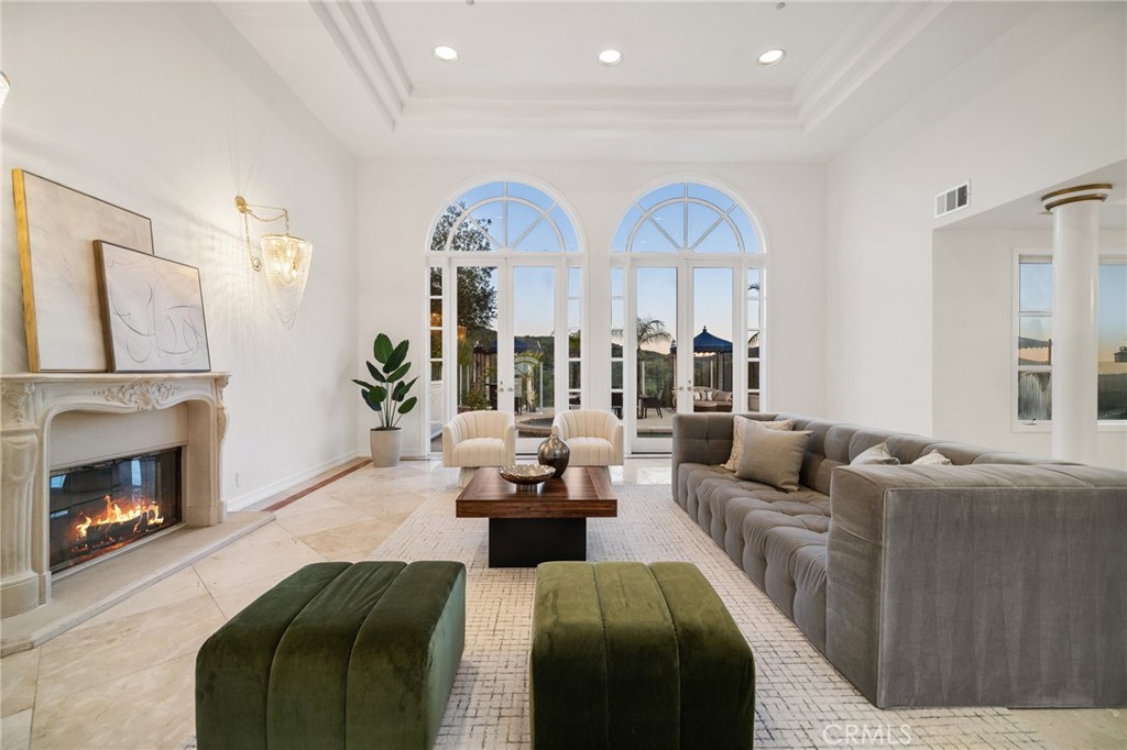 759 Foxkirk Road Glendale, CA 91206 - Photo 9 of 34