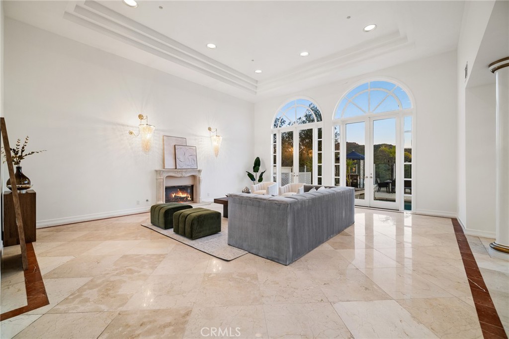 759 Foxkirk Road Glendale, CA 91206 - Photo 10 of 34