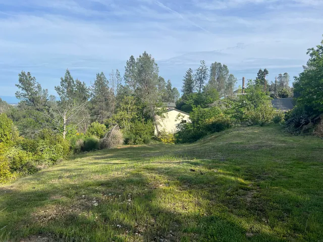 $64,000 | 15952 Highland Circle, Redding, CA 96001