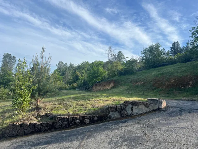 $64,000 | 15952 Highland Circle, Redding, CA 96001