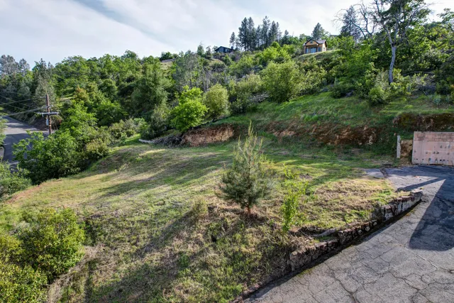 $64,000 | 15952 Highland Circle, Redding, CA 96001