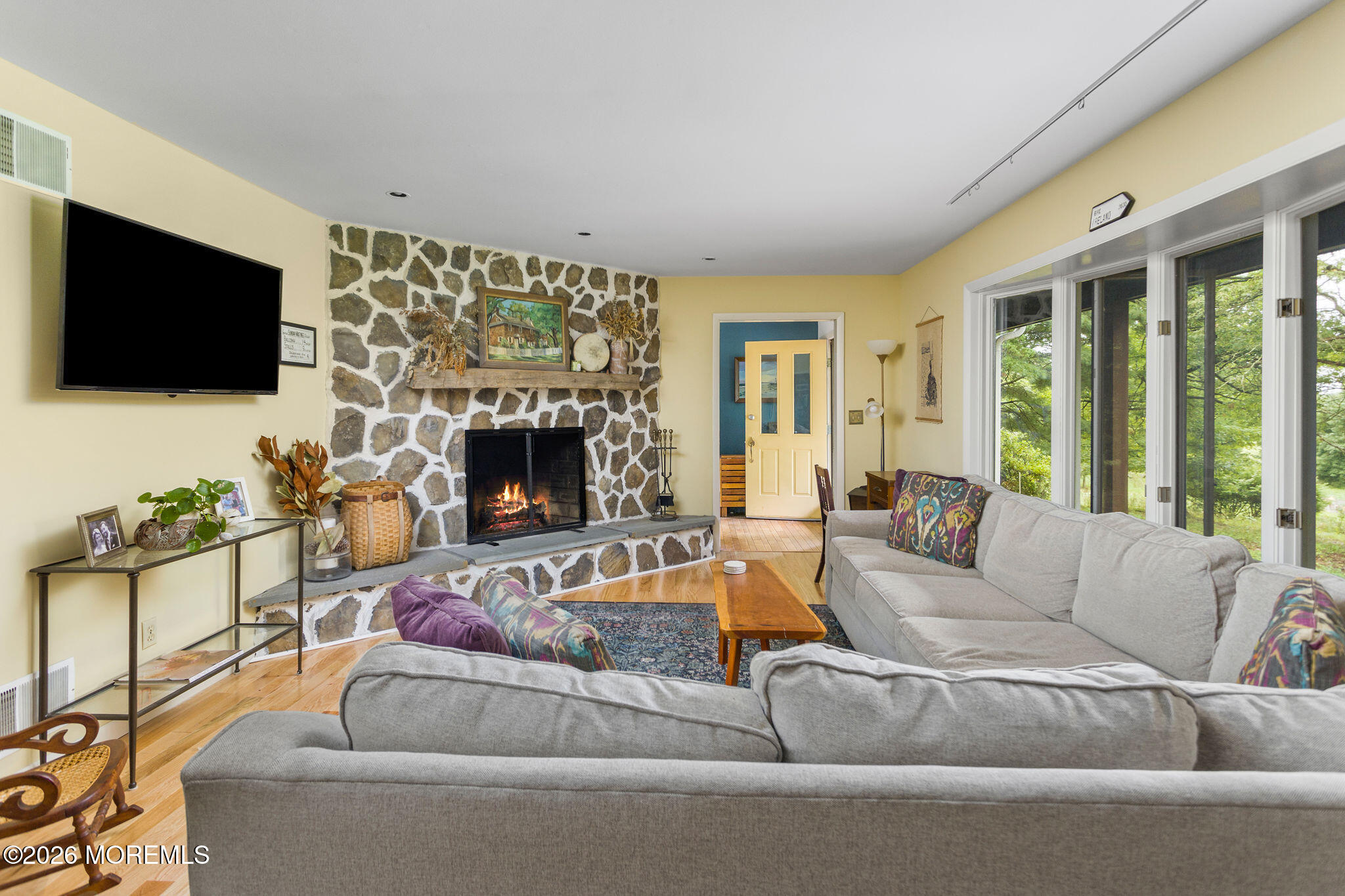 95 Holmes Mill Road Cream Ridge, NJ 08514 - Photo 16 of 58 95HolmesMill-17