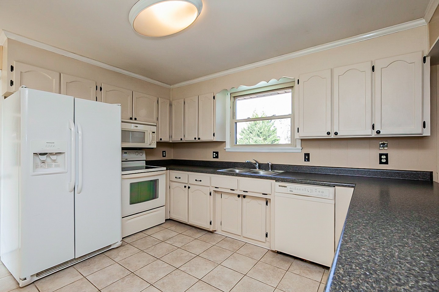 813 East Campbell Road Madison, TN 37115 - Photo 4 of 17 Gallery Image 4