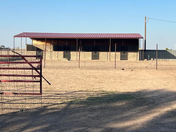 $250,000 | 195 Busby Road, Hereford, TX 79045