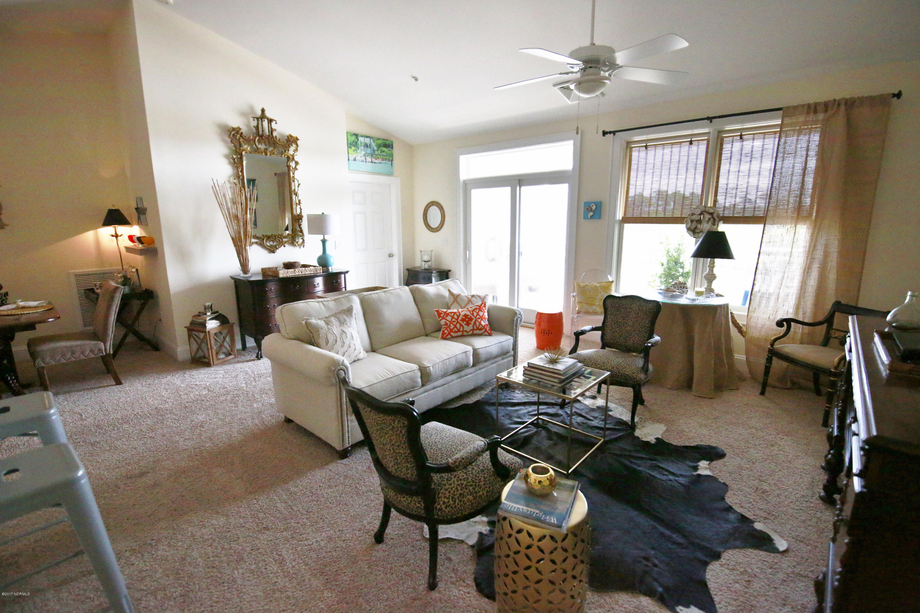 150 Lands End Road, Unit C32 Morehead City, NC 28557 - Photo 11 of 25 Large Open Living Room