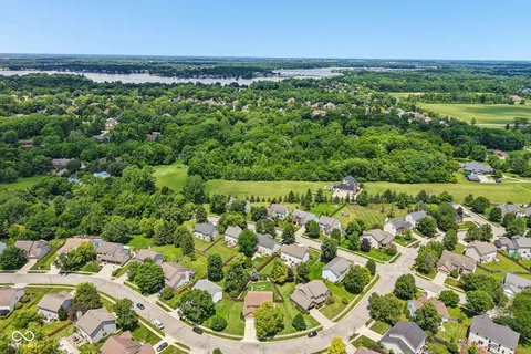 $379,900 | 12552 Geist Cove Drive, Indianapolis, IN 46236