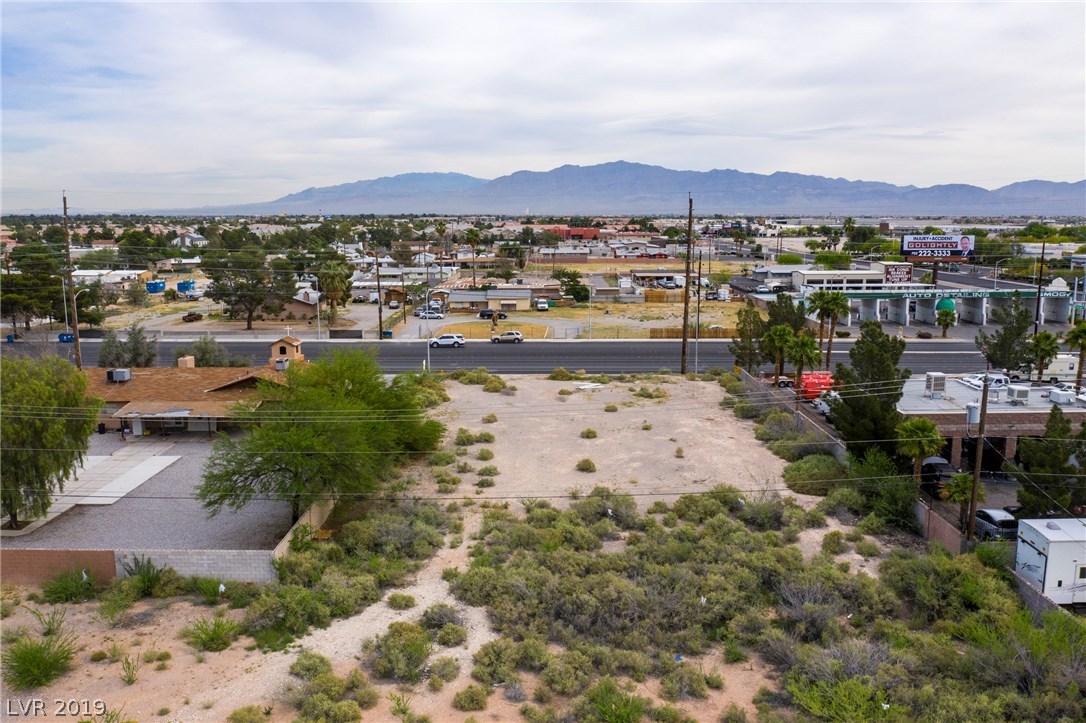 West Smoke Ranch Road Las Vegas, NV 89108 - Photo 2 of 9 Gallery Image 2