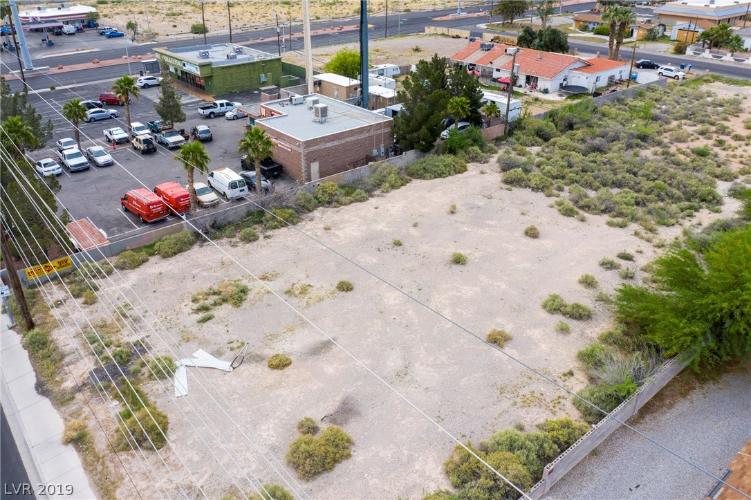 West Smoke Ranch Road Las Vegas, NV 89108 - Photo 4 of 9 Gallery Image 4