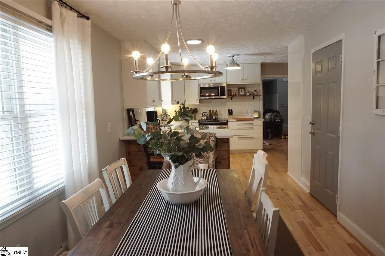 25 Cobblestone Road Greenville, SC 29615 - Photo 7 of 16 Gallery Image 7