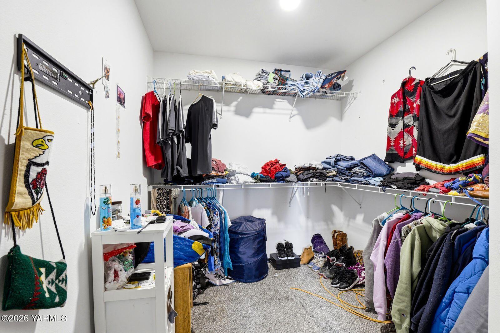 1191 Nelson Road Granger, WA 98932 - Photo 8 of 29 8 Primary Closet