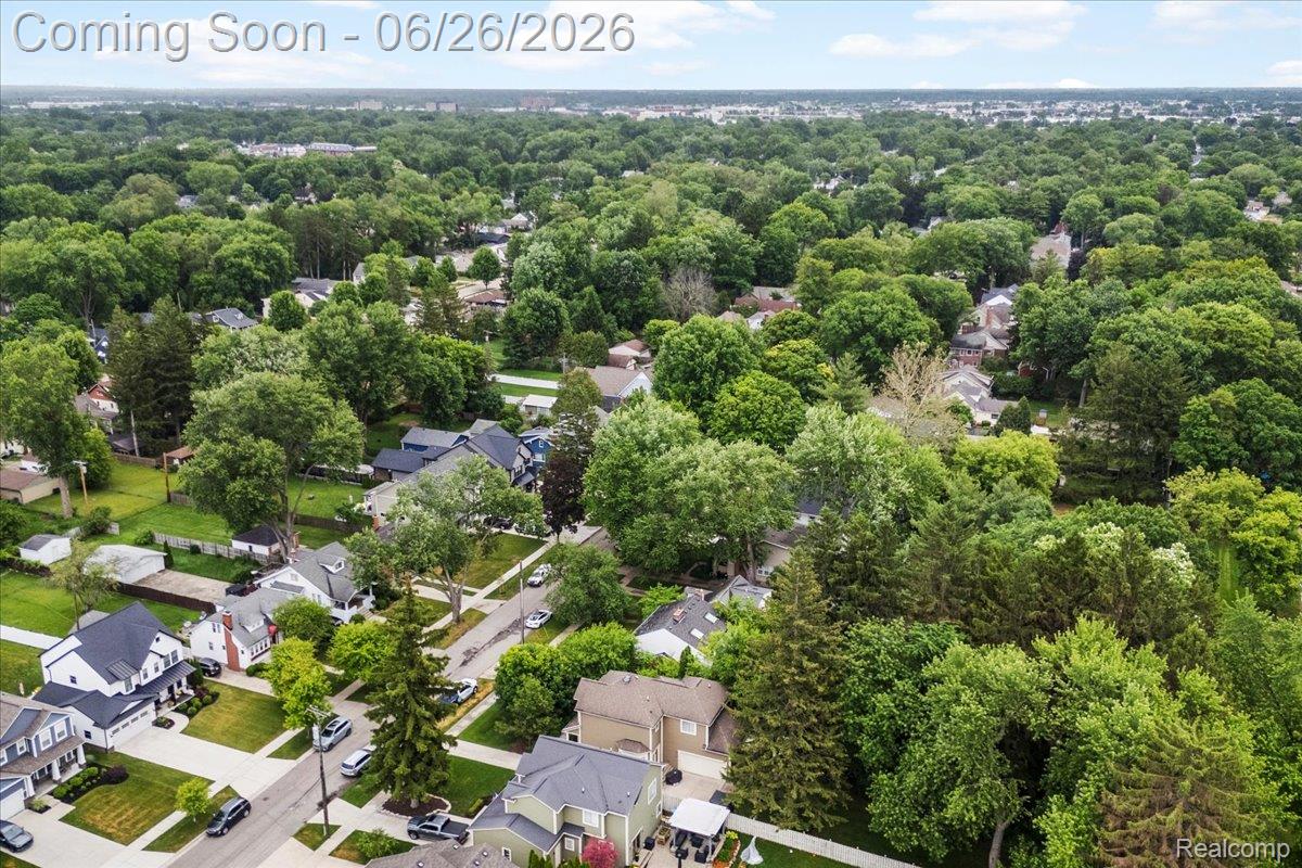 124 Woodside Road Royal Oak, MI 48073 - Photo 36 of 41 36-124 Woodside Rd_35.jpg