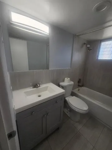 $2,100 | 777 Southeast 2nd Avenue, Unit A205, Deerfield Beach, FL 33441