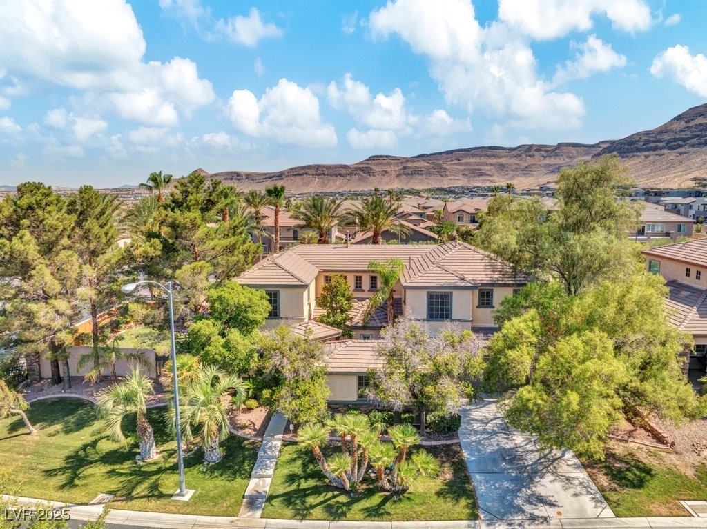 10127 Clifton Forge Avenue Las Vegas, NV 89148 - Photo 2 of 76