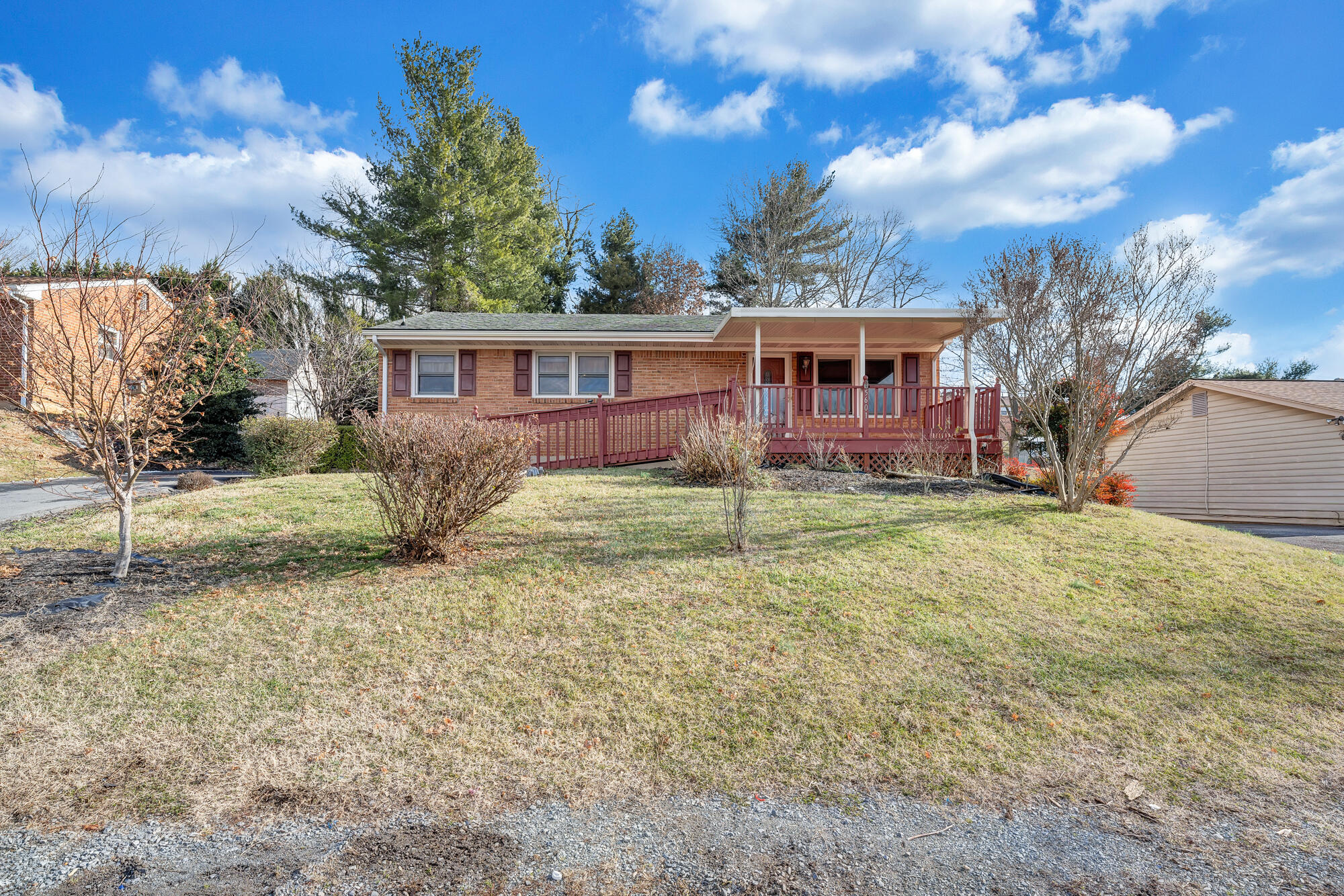 5601 Daytona Road Roanoke, VA 24019 - Photo 1 of 34 MIB05105