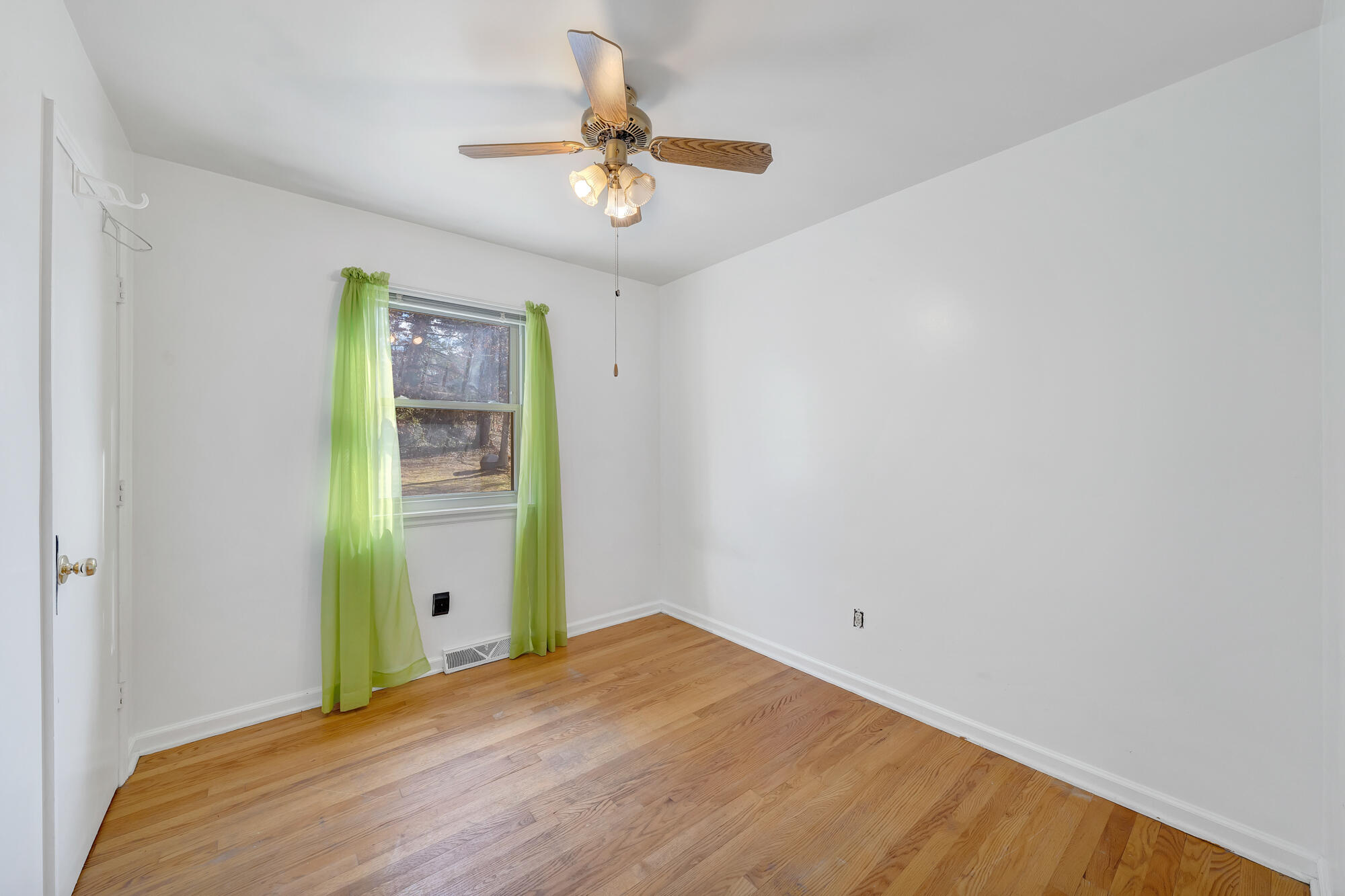 5601 Daytona Road Roanoke, VA 24019 - Photo 17 of 34 MIB05039